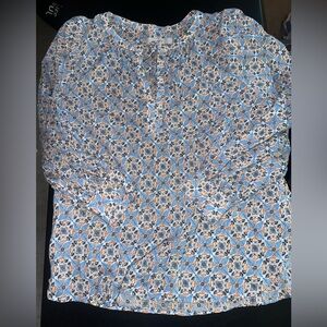 Loft size XL top. Like new.